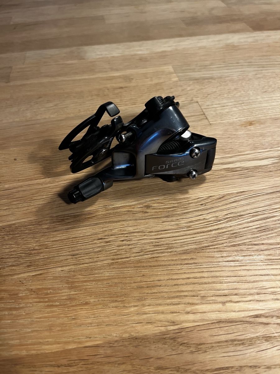 Sram Pezzi di ricambio: Seam Force 11 speed, short cage, 28 teeth – Usato da Zürich venduto da SeeJayS
