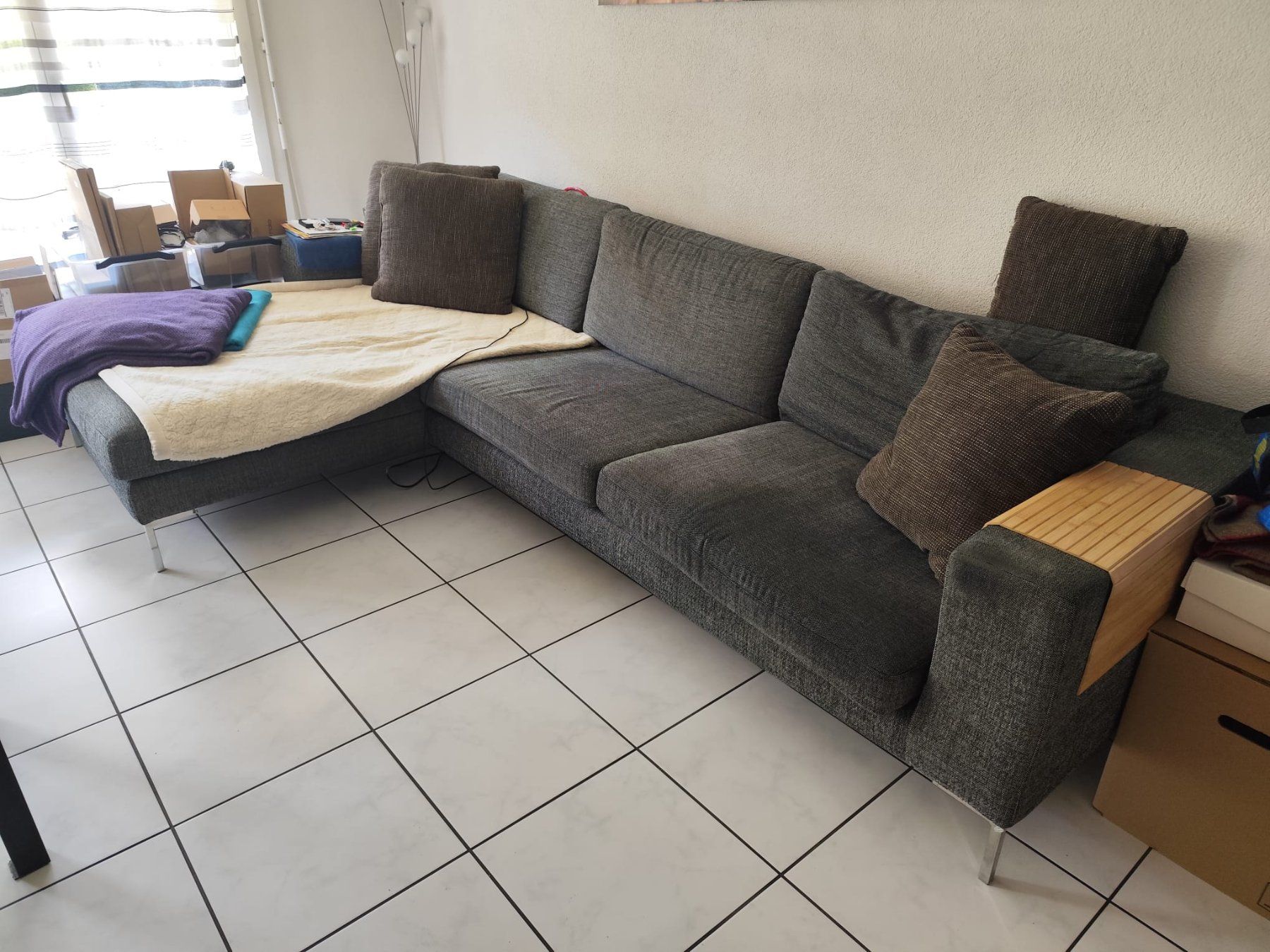 Livique Sofas: Sofa – Gebraucht aus Sissach von Remanka