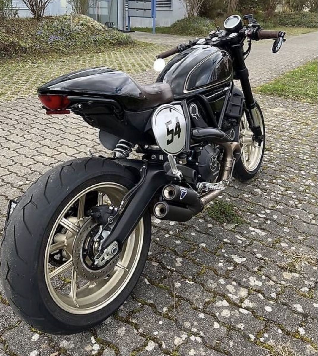 Ducati Strada: Ducati Scrambler Café Racer – Usato da Amriswil venduto da JIM.00 2