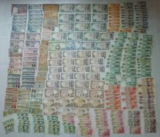Lot ++ 250 alte Banknoten aus Spanien ab 1925