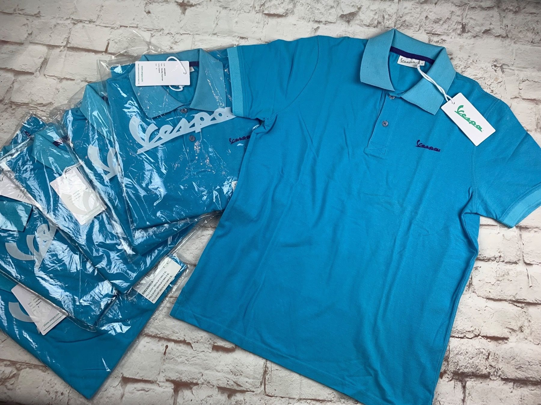 Magliette Polo: Vespa Poloshirts Grösse S neu hellblau – Nuovo e nell'imballaggio originale da Gansingen venduto da per_h7lz
