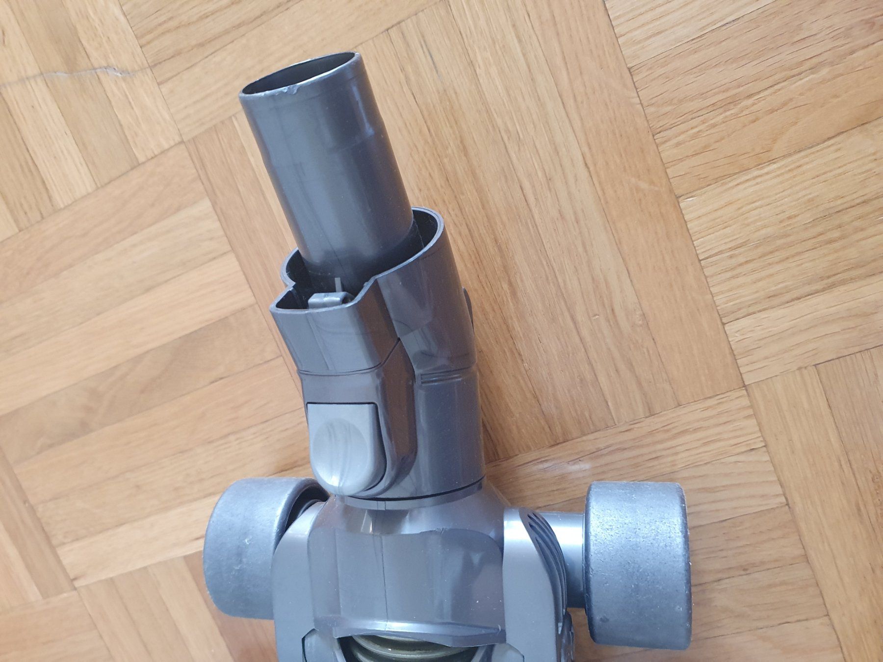 Dyson Aspirapolveri & Accessori: Brosse Rotative Dyson – Usato da Prilly venduto da RoDyRe 5