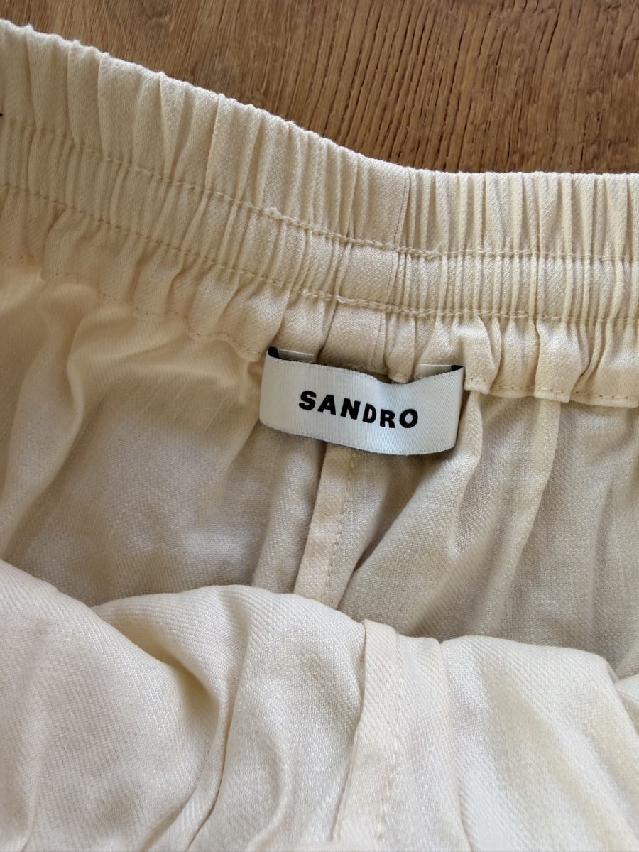 Sandro Pantaloni: Sandro Leinenmix Shorts in Ecru Gr. 36 – Usato da Altendorf venduto da PiaLang 2