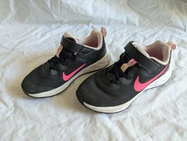 Nike Laufschuhe Revolution 6 Next Nature schwarz/pink Gr 31