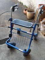 Rollator bleu avec siège et panier - parfait état!