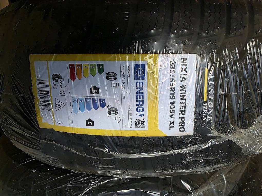 Altro in Scrittura & Disegno: Gomme invernali nuove  – Nuovo e nell'imballaggio originale da Osogna venduto da dax_t9lm