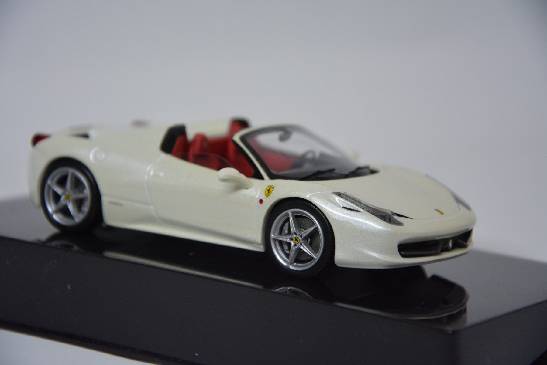 Ferrari Modellini d'auto: Ferrari 458 Spider , Hot Wheels Elite , 1:43 – Nuovo (secondo la descrizione) da Goldach venduto da Feivel9 4