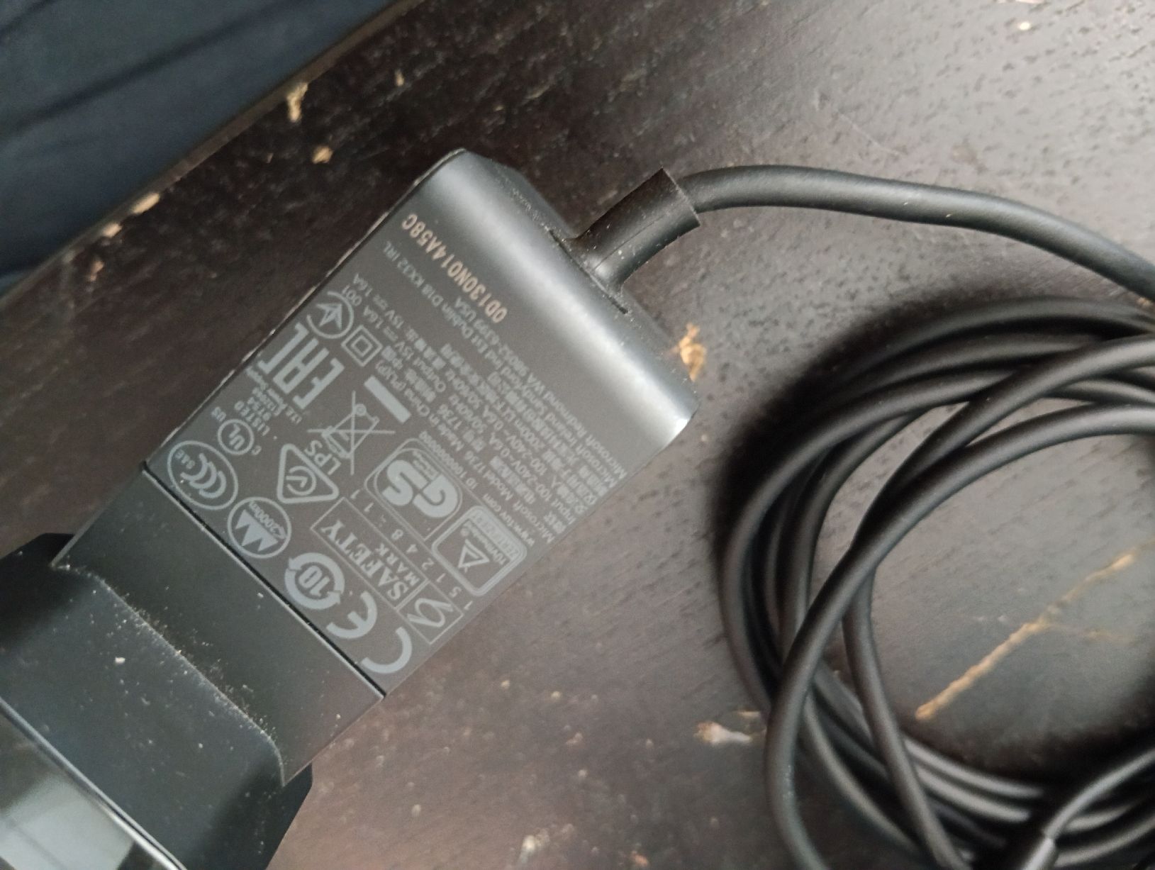 Microsoft Ladegerät: Surface Arc Mouse / Ladegerät 24 Watt gebraucht – Gebraucht aus Zürich von TBG021 3