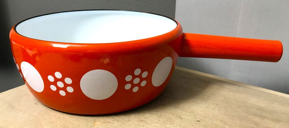 Cocotte en fonte orange Le Creuset Cousance vintage Made in France Années 1980 - France