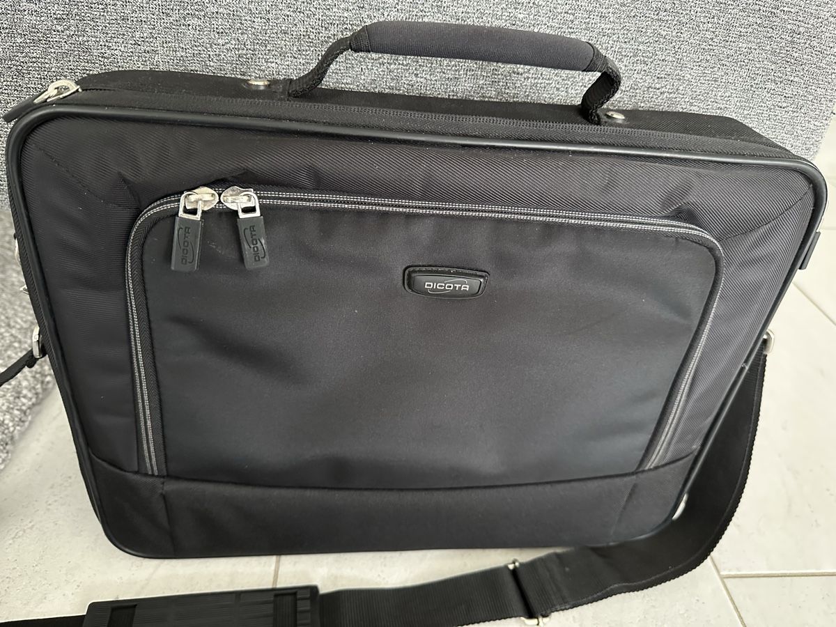 Sacs: Dicota Laptoptasche – Neuf (Voir description) à Fällanden par kmu_np9w