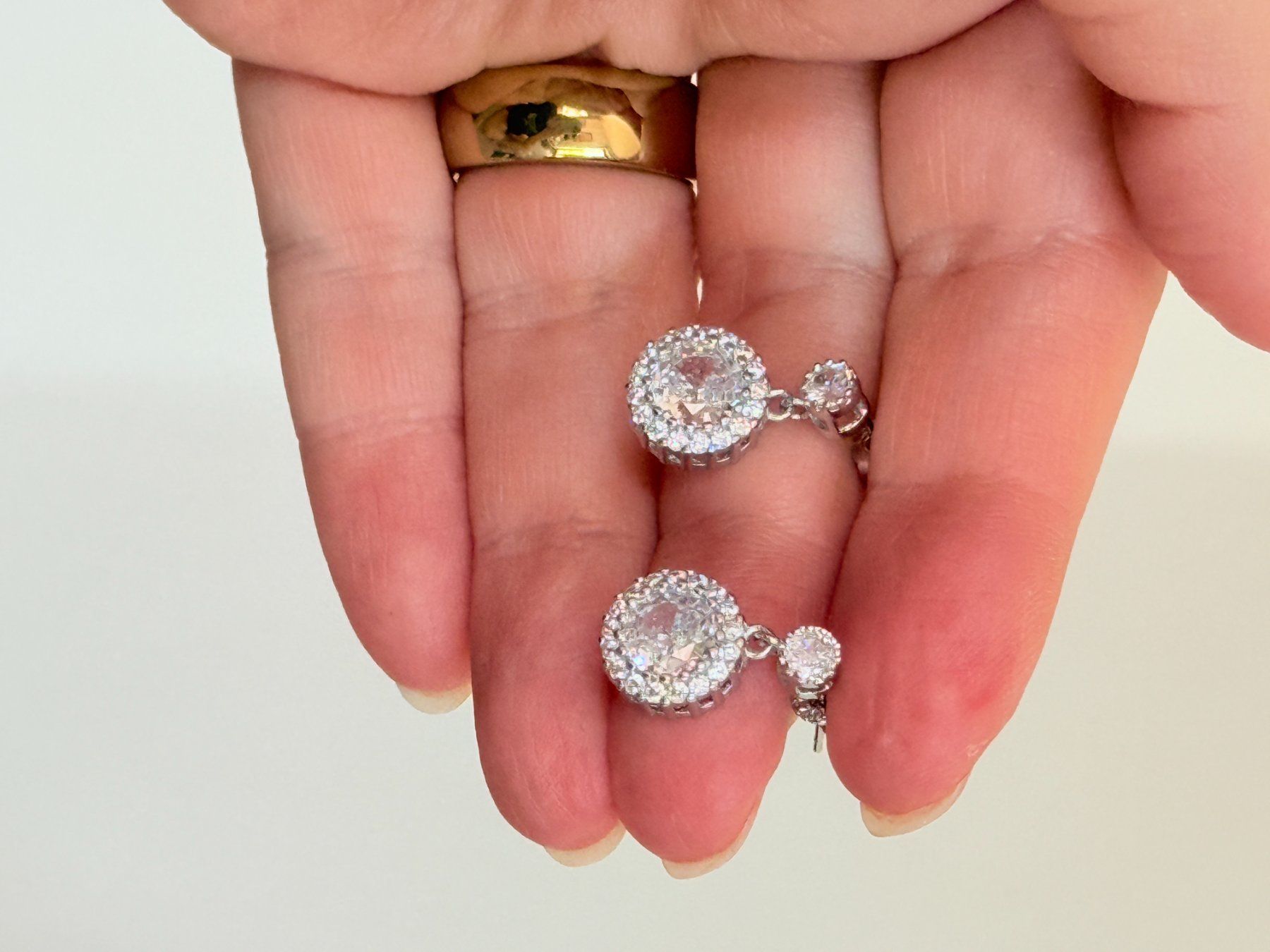 Orecchini pendenti & Orecchini a lobo: Boucles d'oreilles élégantes ✨ – Nuovo e nell'imballaggio originale da Genève venduto da AWWA 9