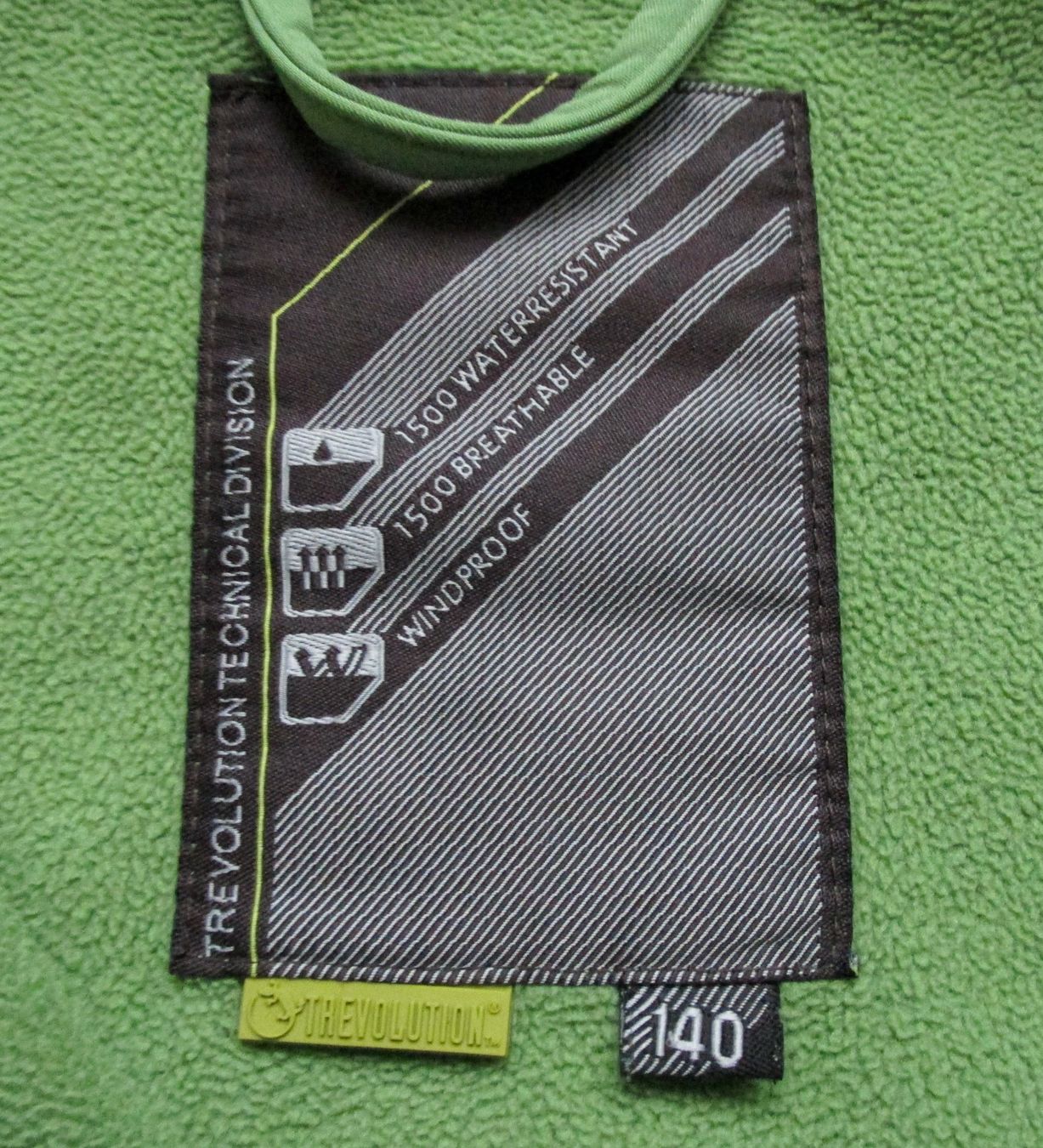 Trevolution Jacken: Jacke / Kinderjacke / Softshelljacke, Trevolution, Gr. 140 – Gebraucht aus Winterthur von mat_q5d5 2