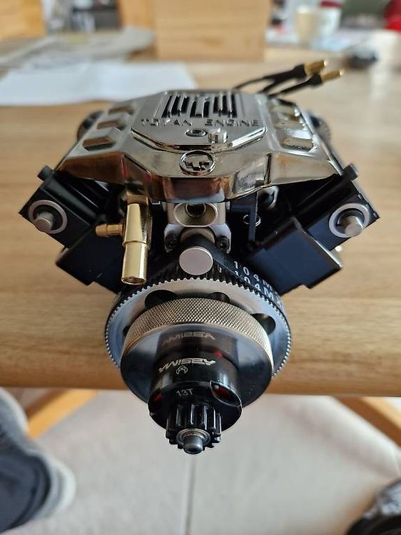 Modellmotor Toyan V - 4 (Gebraucht) in Safenwil für CHF 600 – nur ...