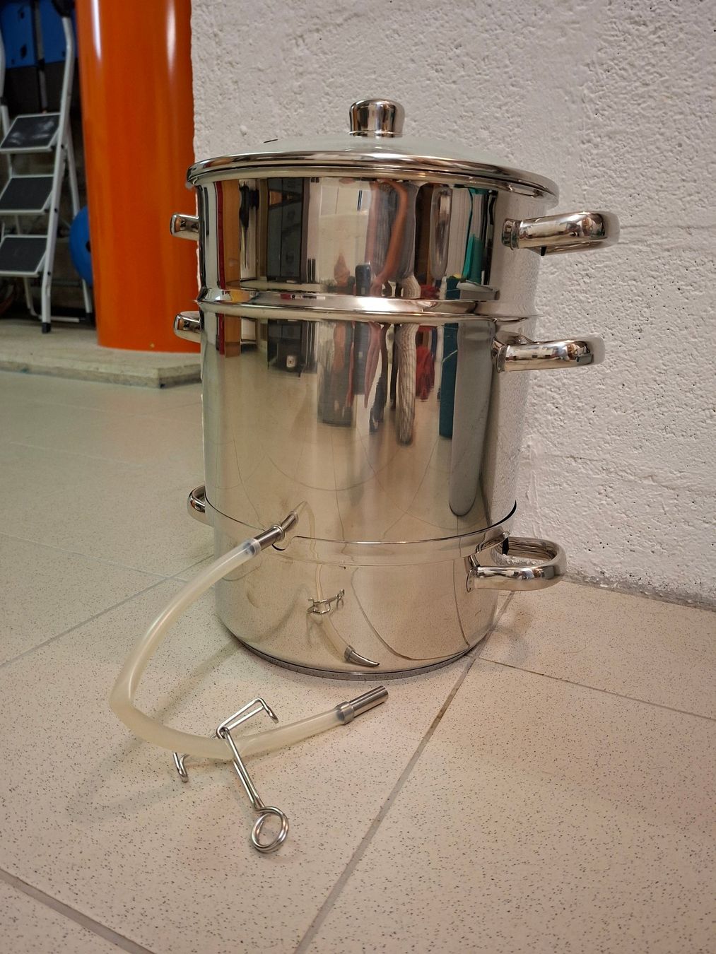 Migros Küchengeräte: Extracteur de jus - Entsafter – Gebraucht aus Le Locle von Lelocle 1