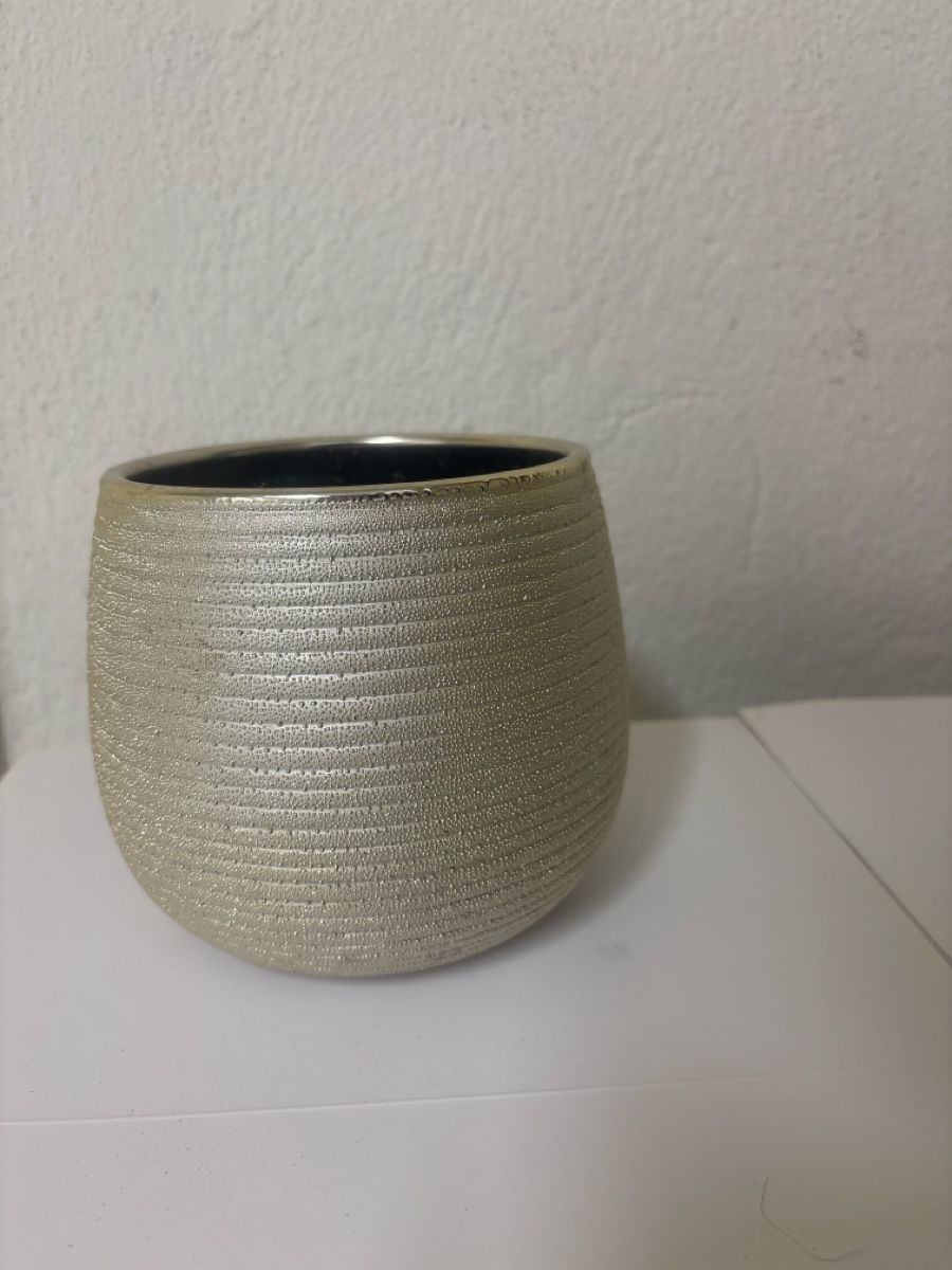 Vasi per fiori: Topf, silberfarben, Deko, Innendurchmesser 12 cm, neu! – Usato da Wallisellen venduto da AS.TZ.