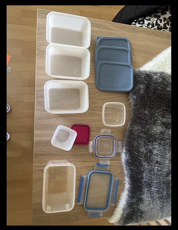Tupperware Contenitori & Simili: Tupperware – Usato da Uzwil venduto da sab_nhc7