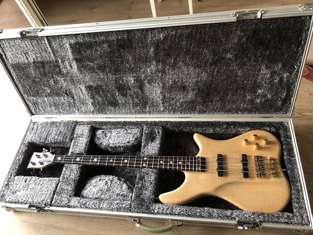 Strumenti musicali: Warwick Katana 2007 Germany – Usato da Ecublens VD venduto da Viret48