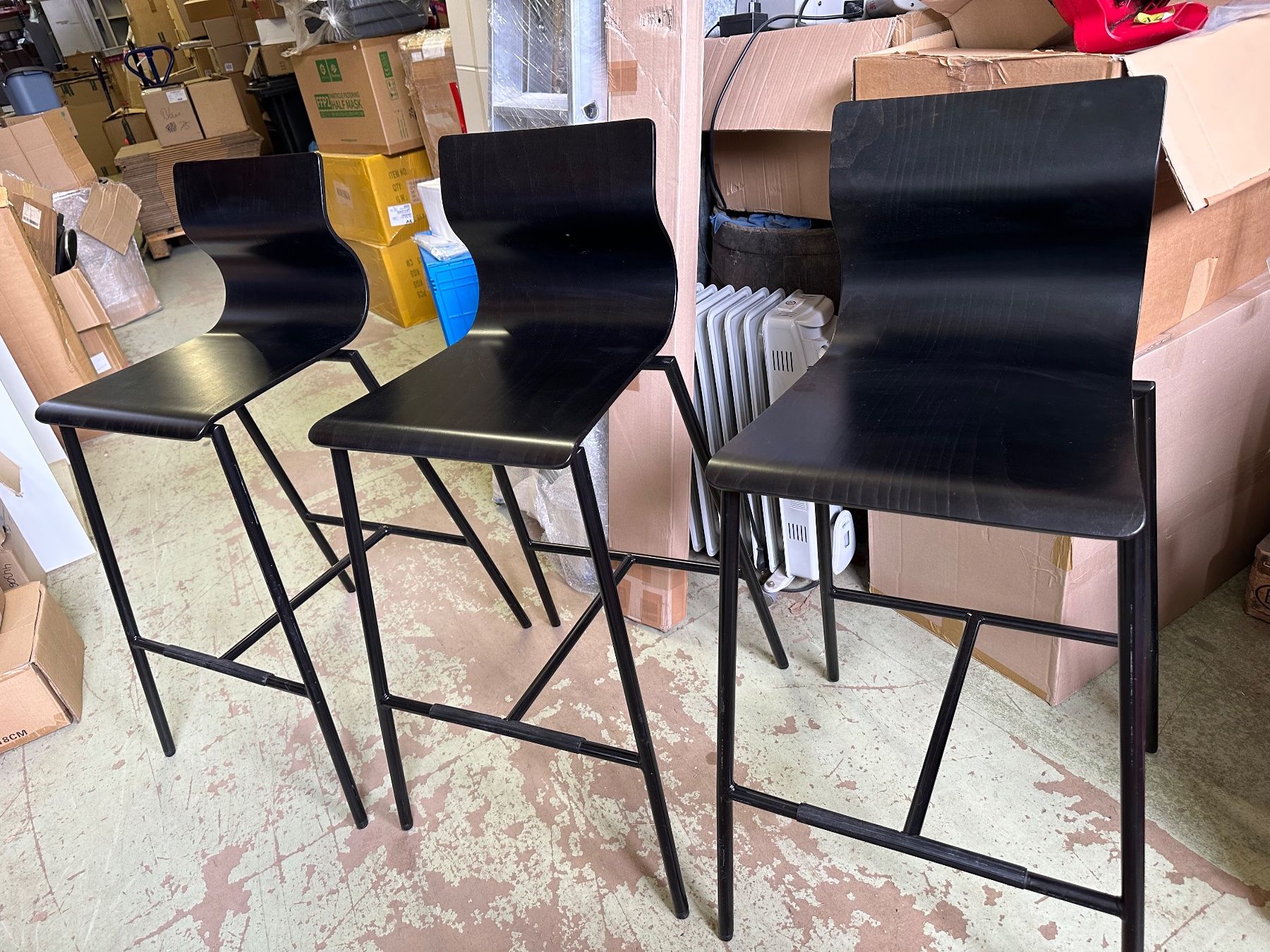 Hocker: 3 Stk. coole, schwarze Designer Barhocker Evora – Gebraucht aus Necker von liq24