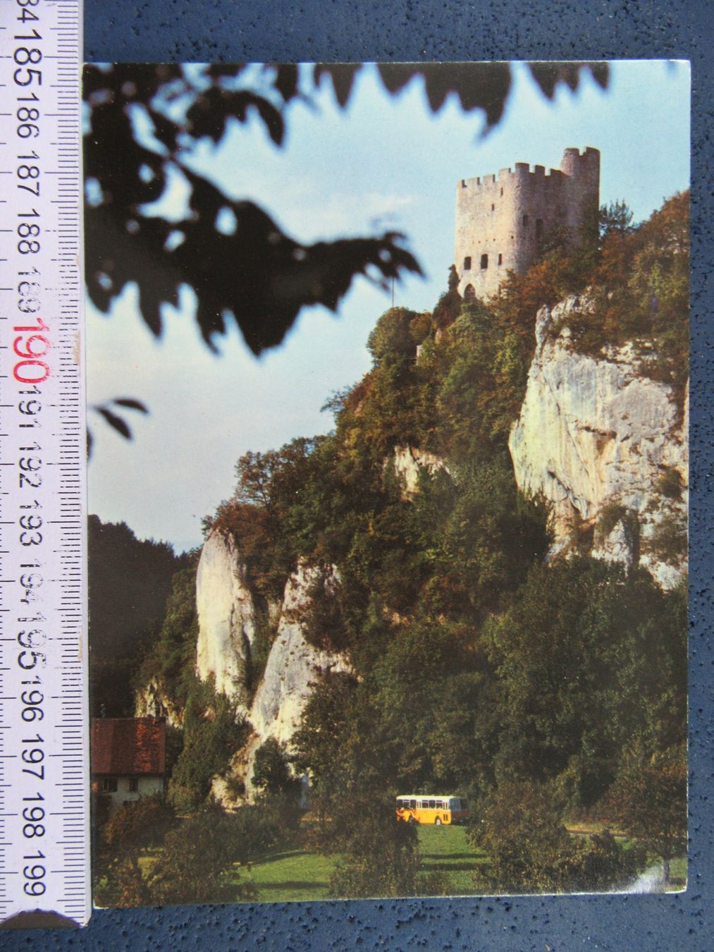 Cartoline postali: PTT SCHWEIZER REISEPOST POSTAUTO SCHLOSS THIERSTEIN SO AK – Usato da Ettingen venduto da Hausi4711