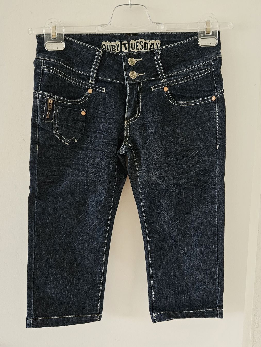 Jeans: Jeans Gr. 36 Ruby - Tuesday - Spendenaktion – Nuovo (secondo la descrizione) da Unterkulm venduto da Beljasch