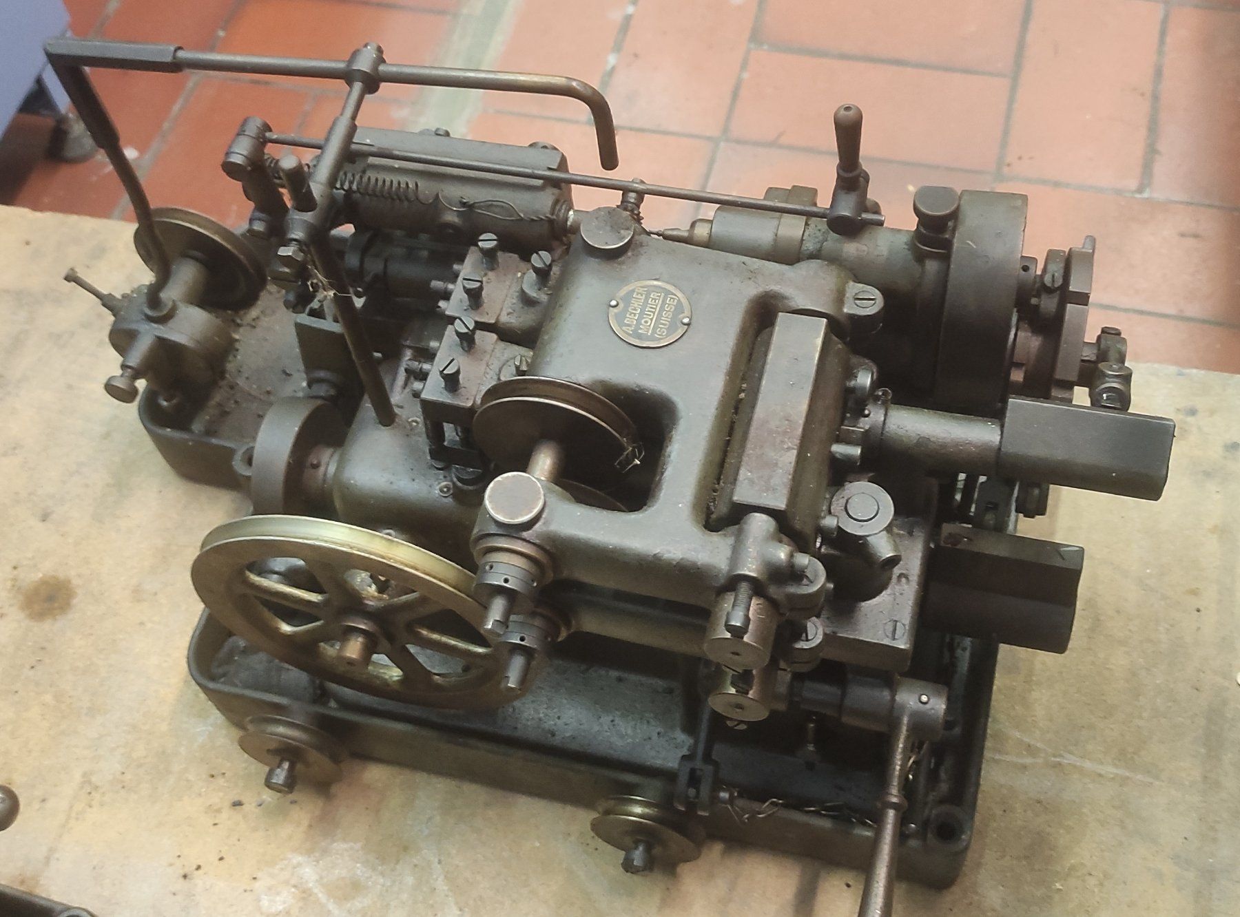 Tutte le macchine: Tailleuse de pignons Bechler – Usato da Le Lieu venduto da Watch_Mike_Ing 3