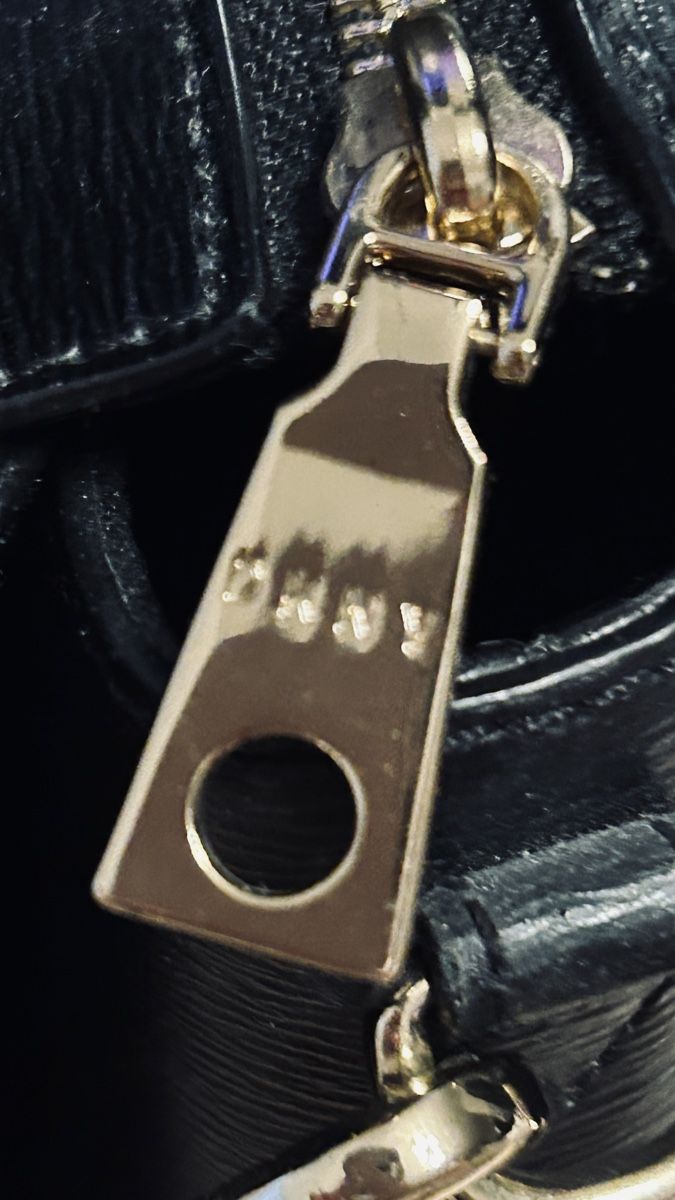 DKNY Borse da donna: DKNY Handtasche Schwarz – Usato da Pfäffikon ZH venduto da ers_w9mn 6