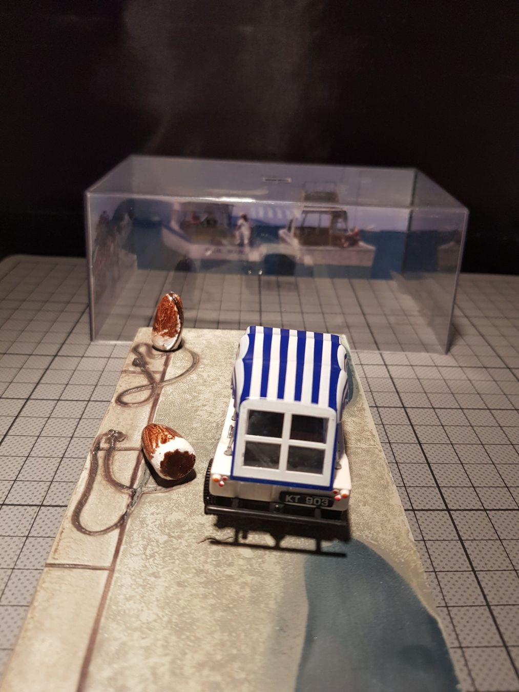 Modellini d'auto: Mini Moke - Live and Die - 007 James Bond – Usato da Chézard-St-Martin venduto da AlPat-Collections 3