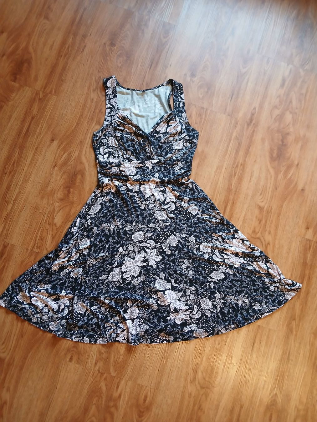 Vestiti: Sommerkleid Gr.36/38 – Usato da Niederried Interl venduto da Icespider