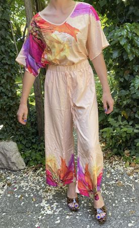 Completo estivo rosa pesca con fiori colorati,tg M/L👌nuovo