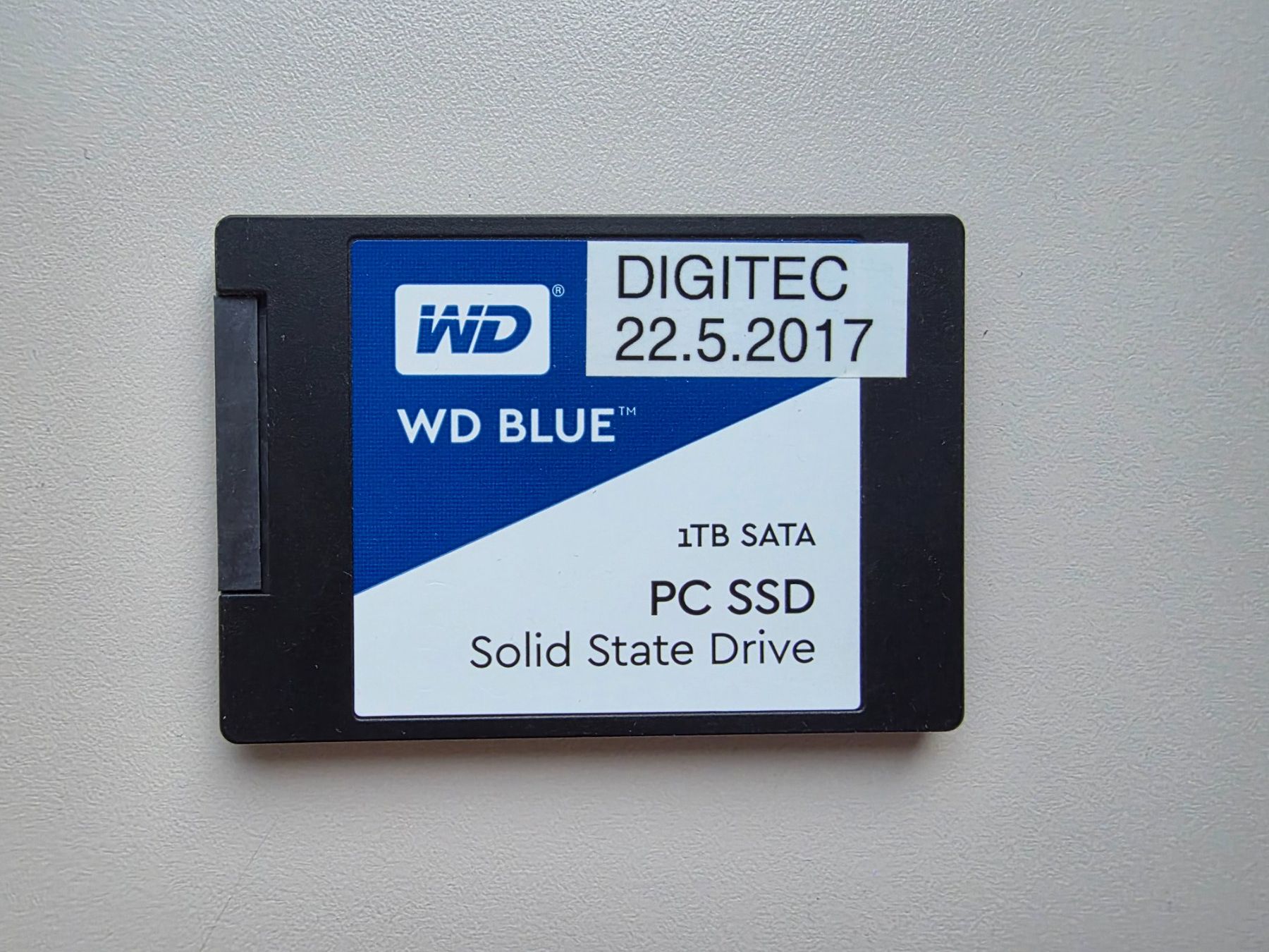 Western Digital Dischi rigidi: WD Blue 1tb ssd – Usato da Biberist venduto da Volo28