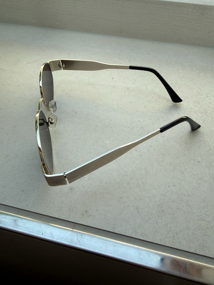 Lunettes & Verres: Sonnenbrille  – Neuf (Voir description) à Hüttwilen par sar_8gj7 1