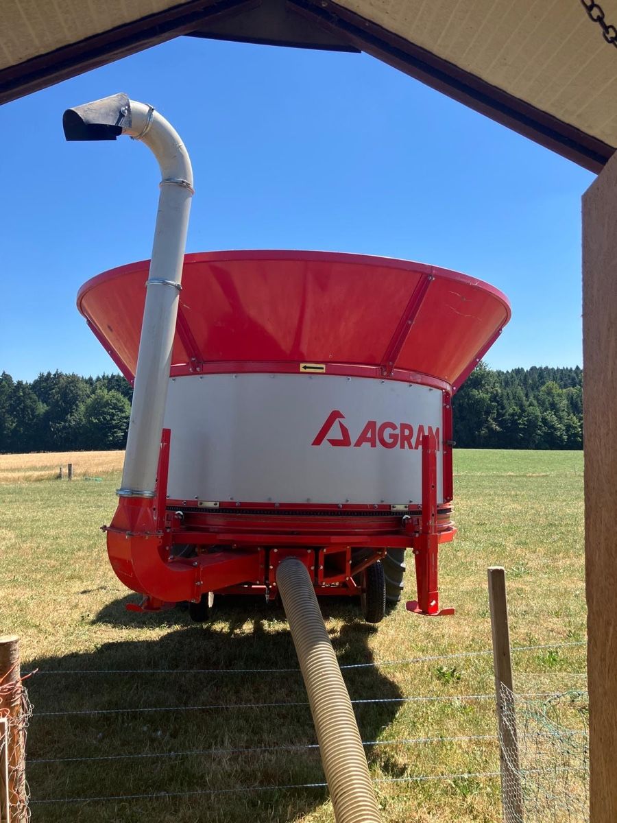 Toutes les machines: Einstreugerät – D'occasion à Kirchlindach par indrums