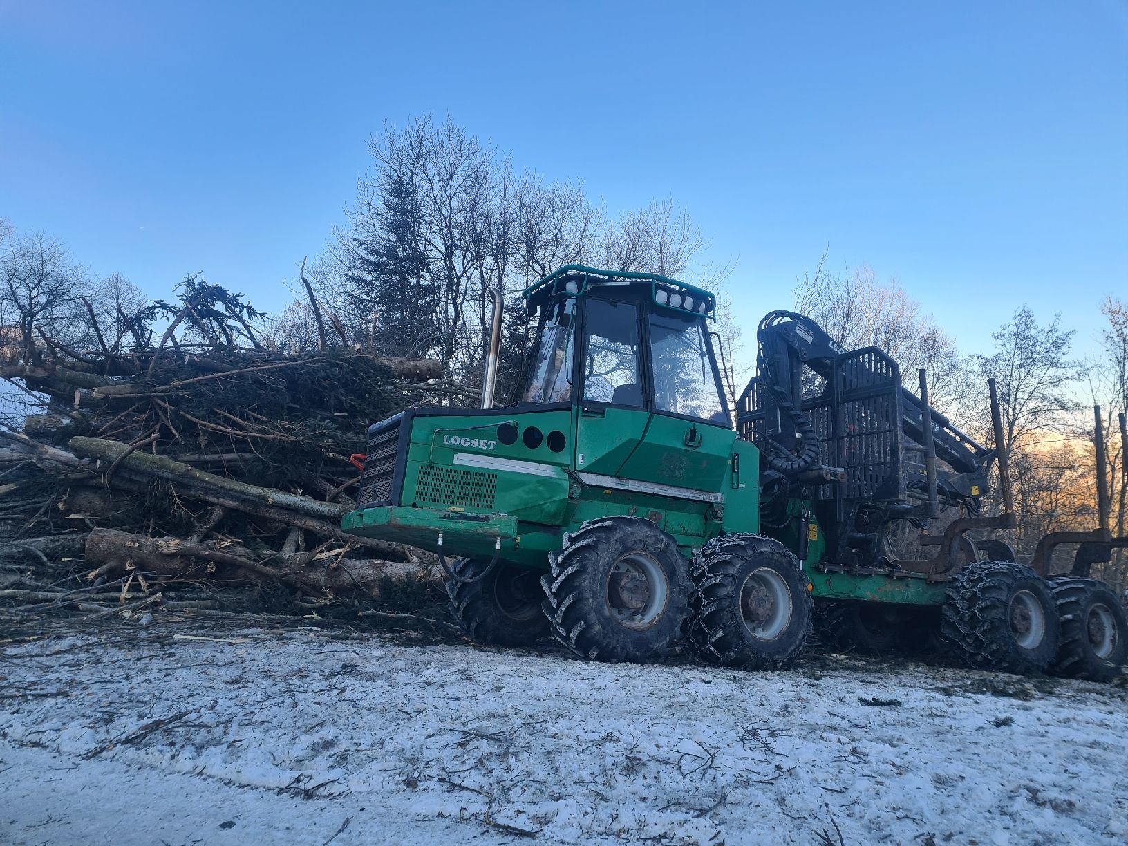 Tutte le macchine: Forwarder Logset 4F – Usato da Rüeggisberg venduto da rapidu
