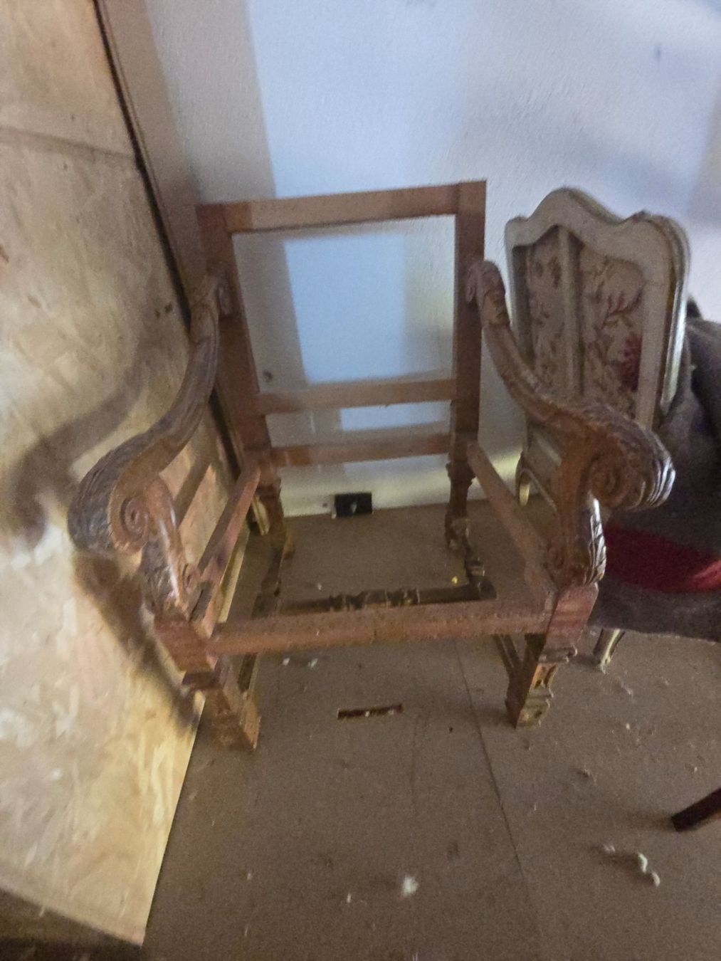 Poltrone: Renaissance Fauteuil – Usato da Luzern venduto da Sainte-Victoire 4