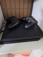 Playstation 4 fat Konsole mit 2 Controllern gut erhalten