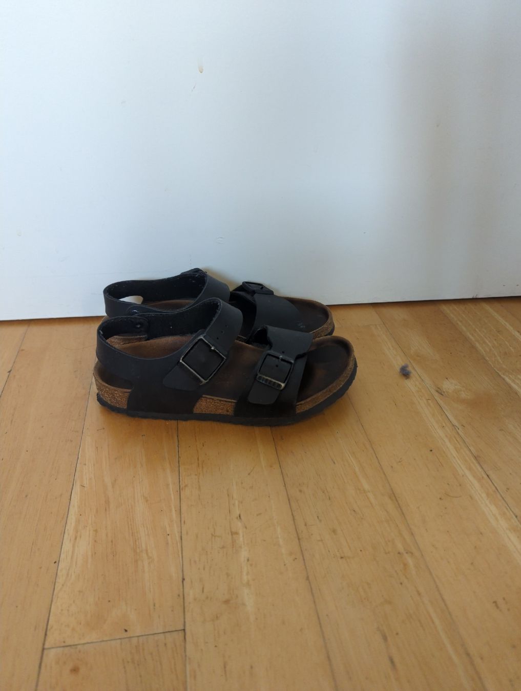 Scarpe per ragazzi: Schwarze Sommersandalen, Bequem! – Usato da Baden venduto da vongillus 1
