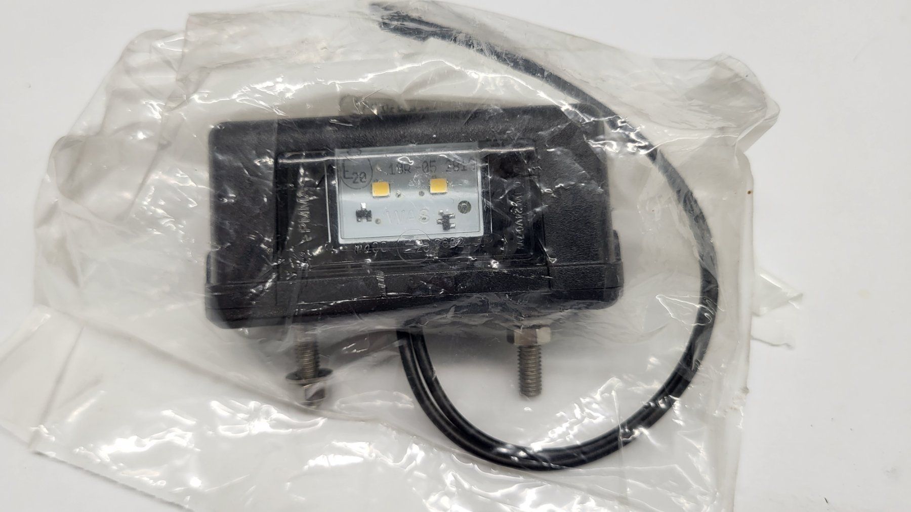 Accessori per altri veicoli: Kennzeichenleuchte LED Anhänger usw Neu – Nuovo e nell'imballaggio originale da Davos Dorf venduto da Milwaukee02 5