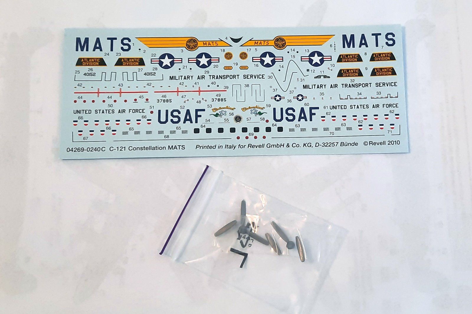 Revell Modellbausätze & Standmodelle: Revell C-121C Constellation 1/144 – Gebraucht aus Châtel-St-Denis von manzanita71 2