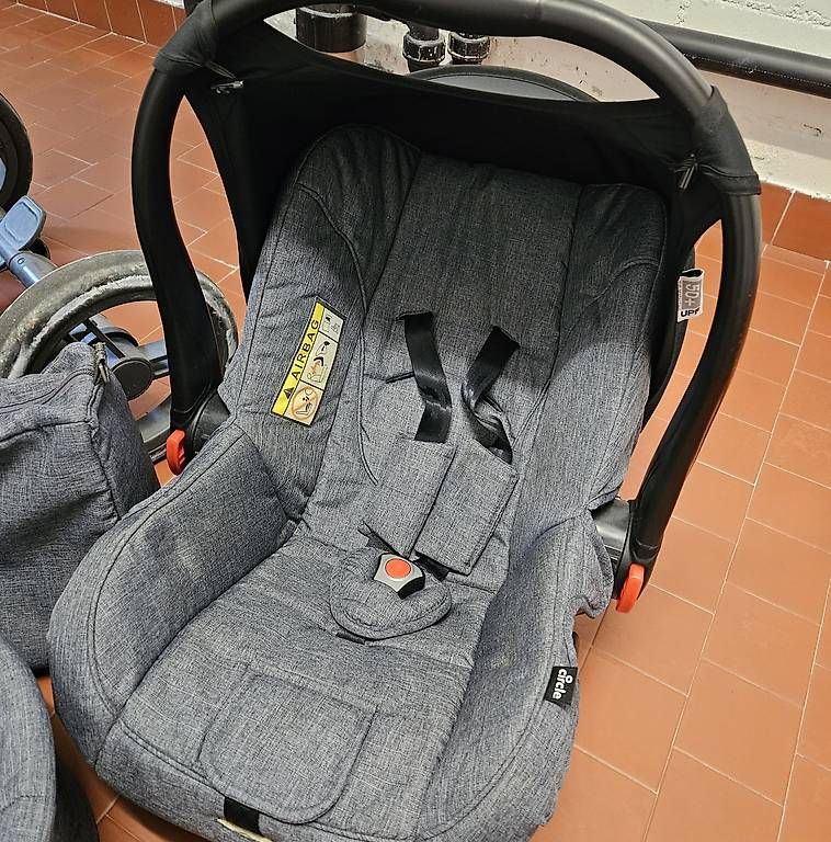 Carrozzine: Kinderwagen von Circle – Usato da Adliswil venduto da Samy0911 2