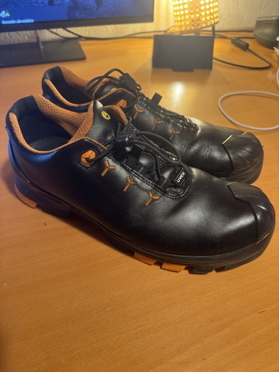 Scarpe da uomo: Uvex 2 Sicherheitsschuhe S3 SRC – Usato da Ettenhausen TG venduto da GreyGardener