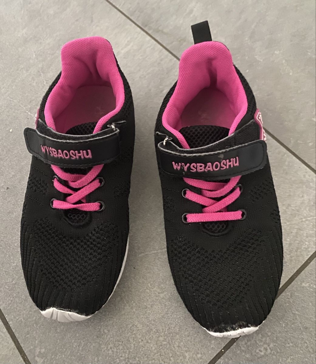 Scarpe per ragazze: Atmungsaktive Hallenschuhe, Gr. 34 – Usato da Schöfflisdorf venduto da ast_jfj7 3