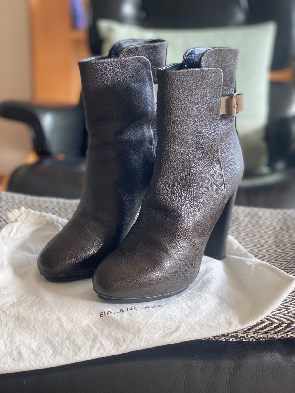 Balenciaga Scarpe da donna: Balenciaga Stiefeletten – Usato da Uster venduto da Charis5 5