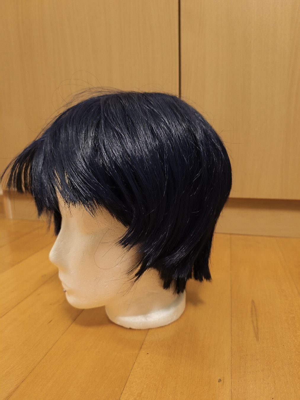 Parrucche: kurze, blaue Cosplay Perücke – Usato da Brugg AG venduto da ccoorriinnee 2