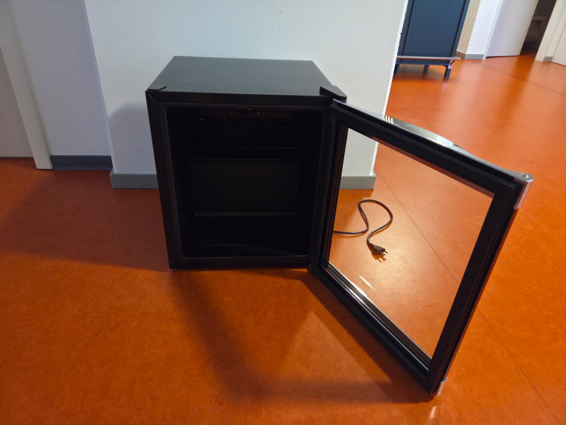 Kibernetik Réfrigérateurs: Mini Kühlschrank – D'occasion à Grenchen par FipuStr91 1