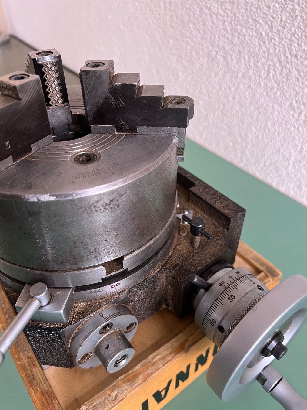 Reishauer Alle Werkzeuge: REISHAUER plateau tournant et diviseur – Gebraucht aus Aarberg von SNMachines 2