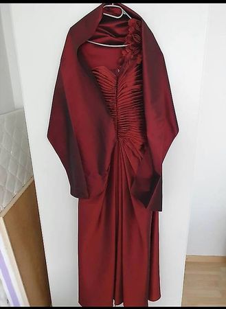 Kleid bordeaux ca. Gr. 34/36
