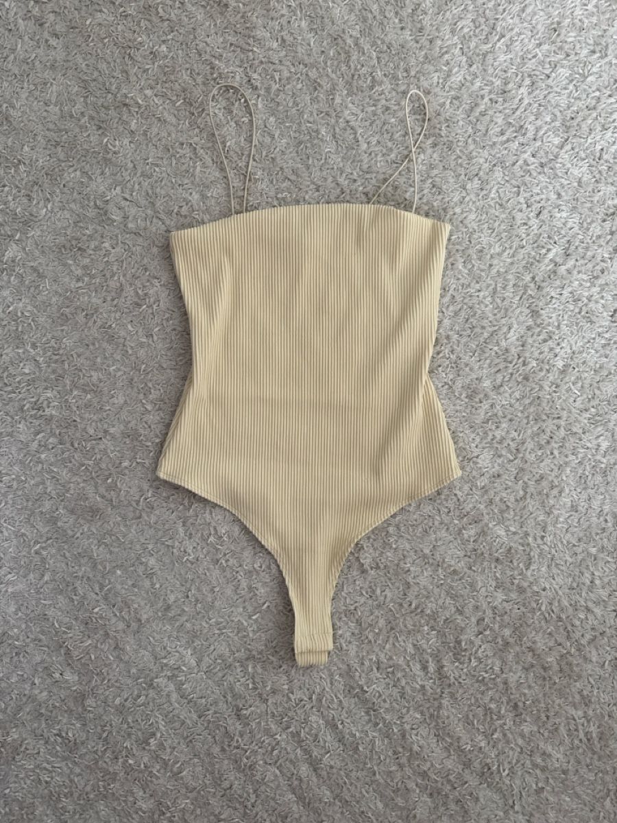 H&M Tops: H&M Body, buttergelb Grösse S – Neu (gemäss Beschreibung) aus Gächlingen von anjuli_123