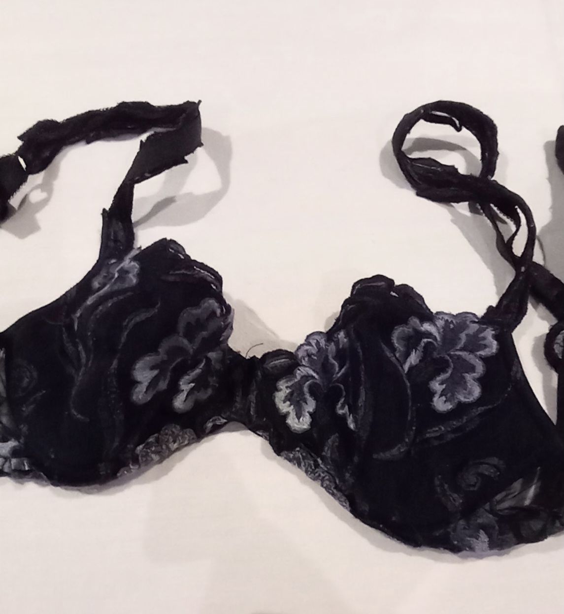 Lise Charmel Sonstige Unterwäsche: Soutien-gorge et string Lise Charmel 75B /M – Gebraucht aus La Chaux-de-Fonds von Boutique333