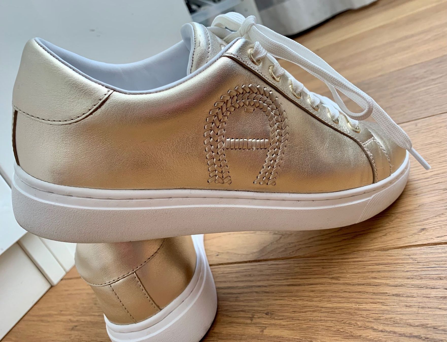 Aigner Scarpe da donna: Toller Sneaker von Aigner – Usato da Bassersdorf venduto da habibi06 2