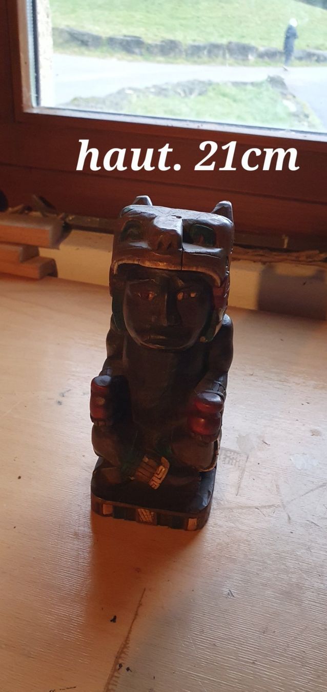 Statuette: Petite statuette en bois – Usato da Moutier venduto da mai_pq7w